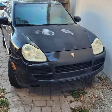 2004 Porsche Cayenne S