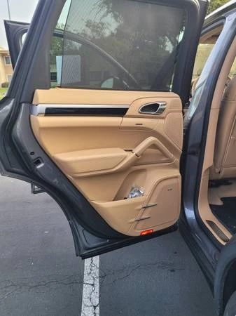 2013 Porsche 958 Cayenne S - Image 10 of 19