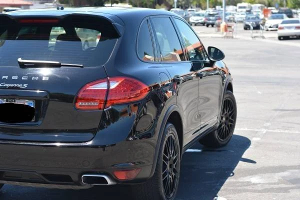 2014 Porsche 958 Cayenne S - Image 13 of 18