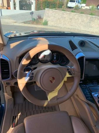 2013 Porsche 958 Cayenne S - Image 14 of 21