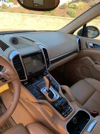 2013 Porsche 958 Cayenne S - Image 13 of 21