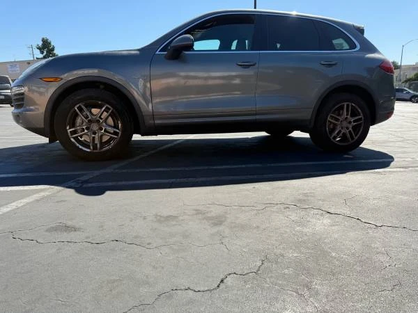 2012 Porsche 958 Cayenne S - Image 4 of 15
