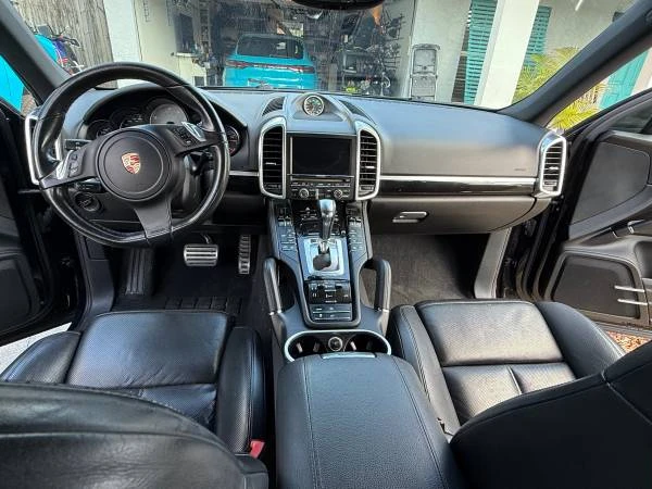 2012 Porsche 958 Cayenne S - Image 10 of 13
