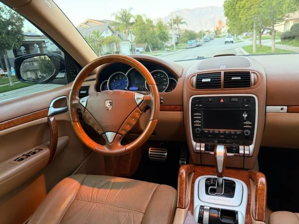 2009 Porsche 955/957 Cayenne S - Image 2 of 21