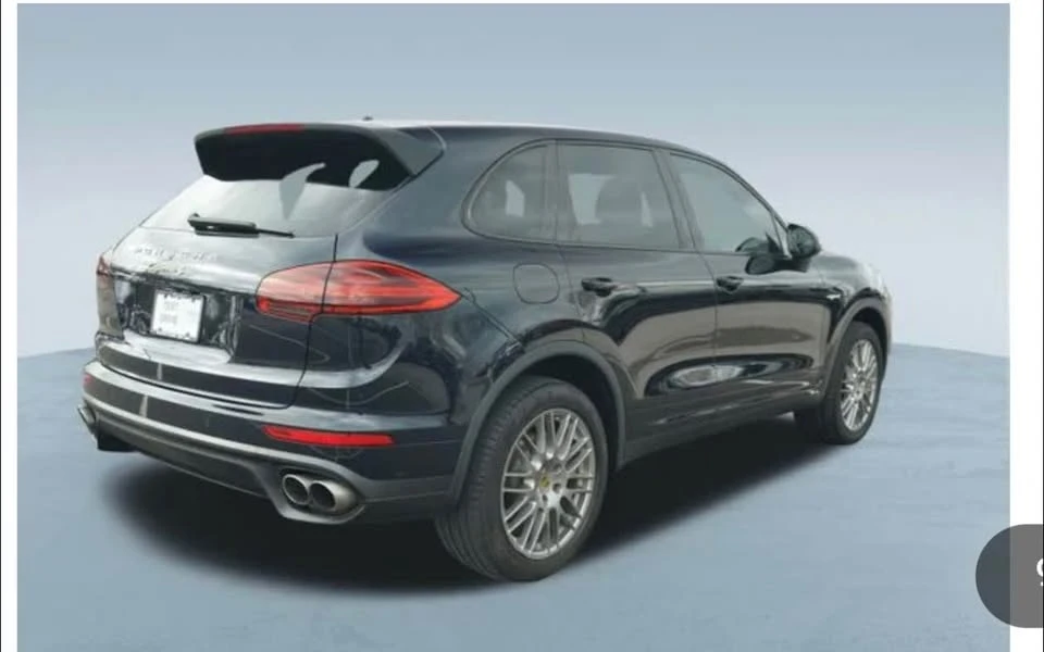 2016 Porsche 958 Cayenne S - Image 3 of 6