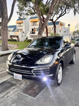 2014 Porsche 958 Cayenne S - Image 3 of 21