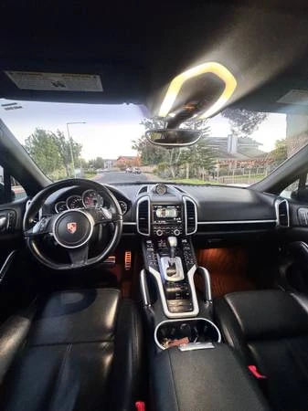 2014 Porsche 958 Cayenne S - Image 8 of 21