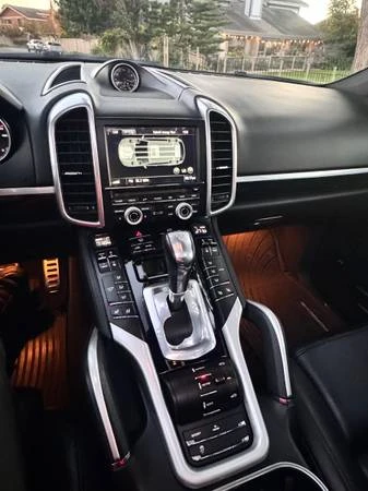 2014 Porsche 958 Cayenne S - Image 13 of 21