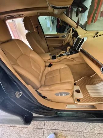 2012 Porsche 958 Cayenne S - Image 8 of 18