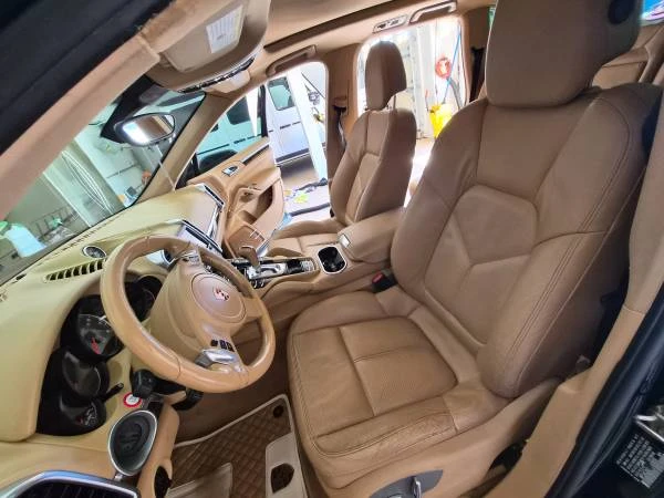 2012 Porsche 958 Cayenne S - Image 15 of 18