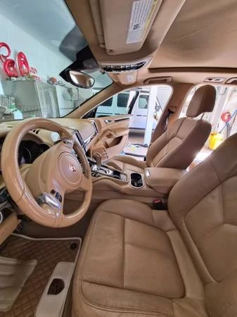 2012 Porsche 958 Cayenne S - Image 10 of 18
