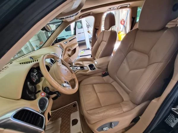 2012 Porsche 958 Cayenne S - Image 16 of 18