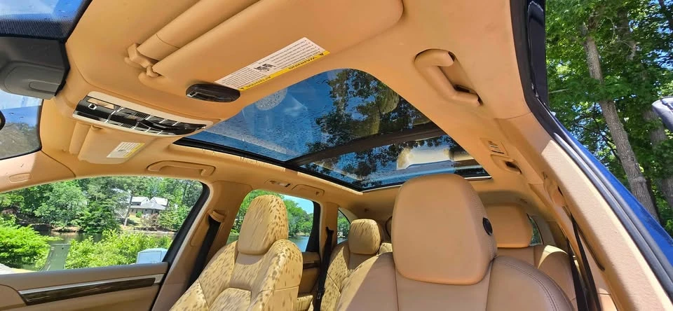 2013 Porsche 958 Cayenne S - Image 7 of 9