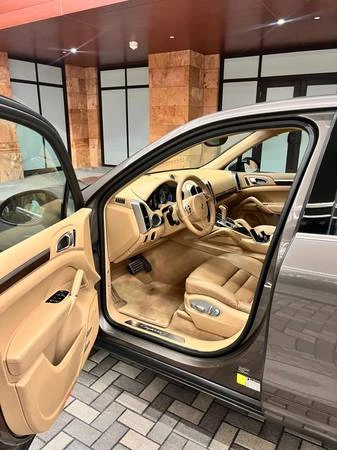 2012 Porsche 958 Cayenne S - Image 5 of 9
