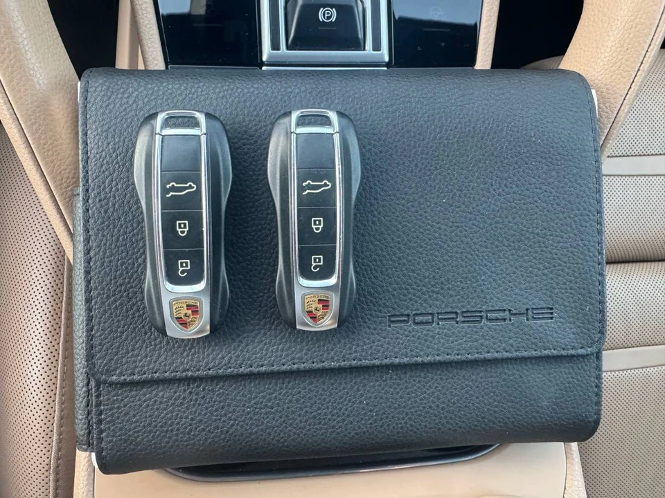 2019 Porsche - Image 20 of 21