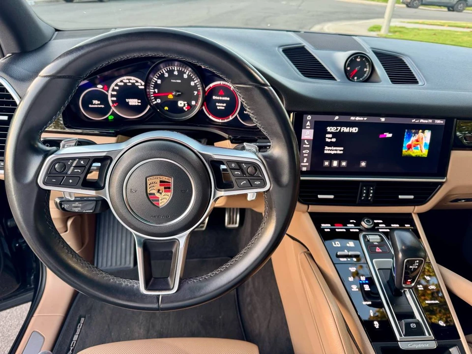 2019 Porsche - Image 18 of 21