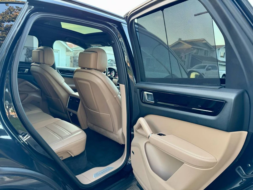 2019 Porsche - Image 13 of 21
