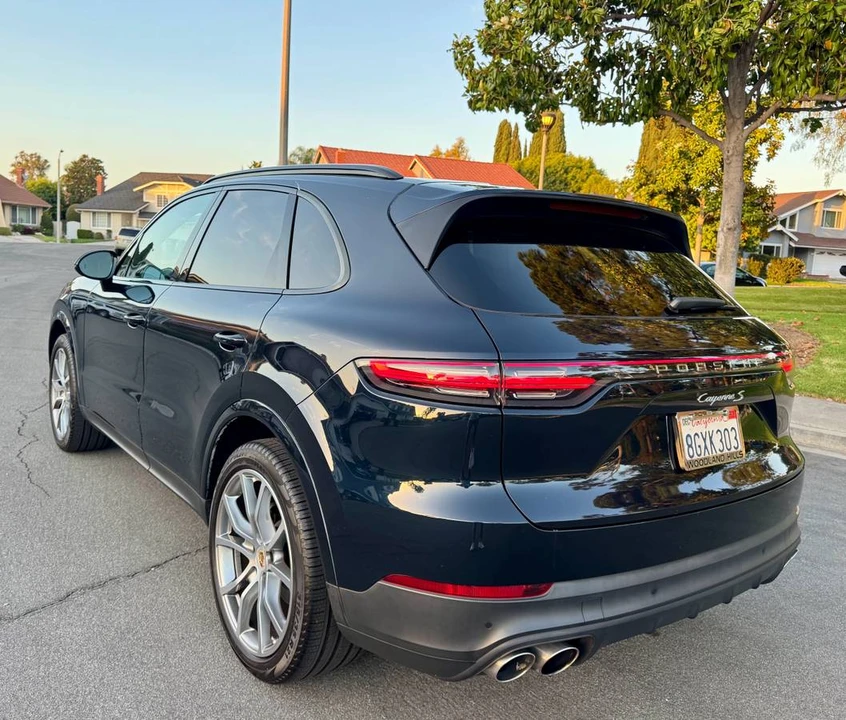 2019 Porsche - Image 3 of 21
