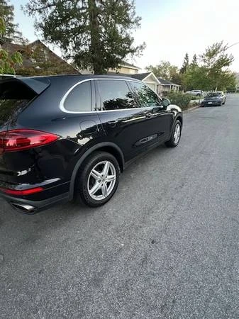2016 Porsche 958 Cayenne - Image 2 of 8