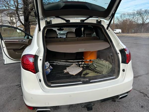 2011 Porsche 958 Cayenne - Image 9 of 20