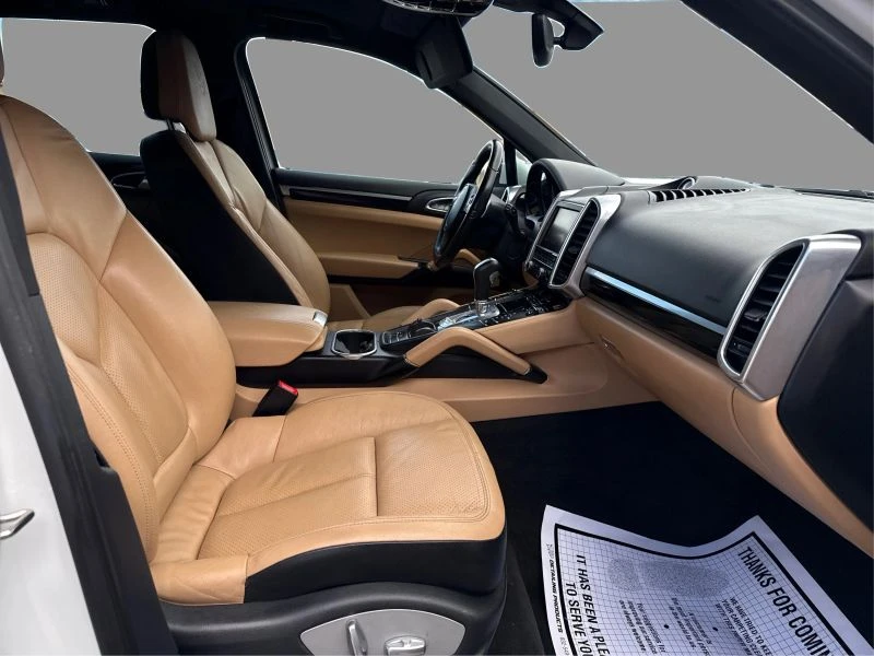 2014 Porsche 958 Cayenne - Image 10 of 15