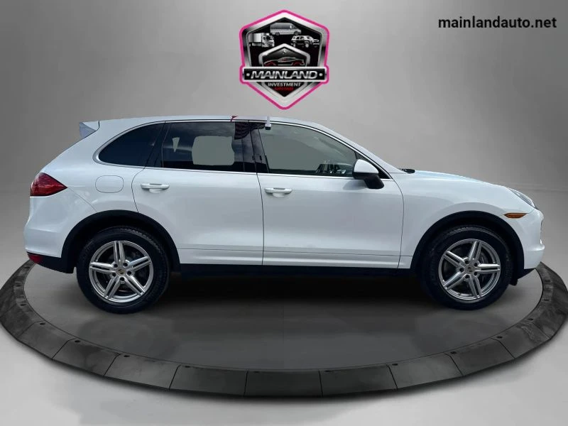 2014 Porsche 958 Cayenne - Image 2 of 15