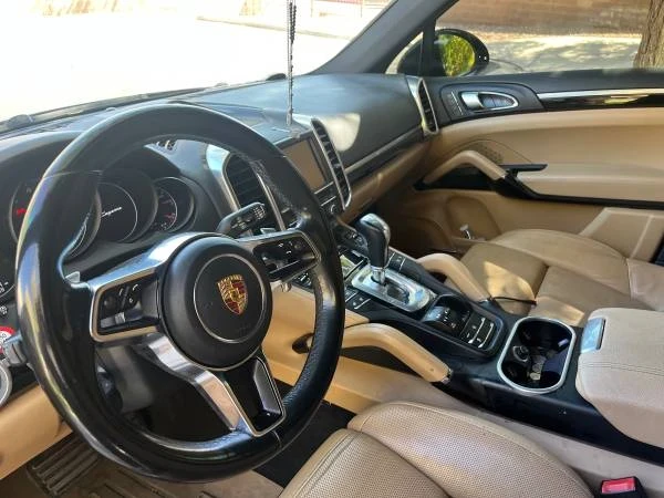 2016 Porsche 958 Cayenne - Image 5 of 7