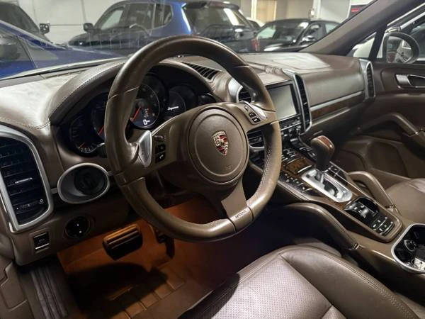 2011 Porsche 958 Cayenne - Image 4 of 8