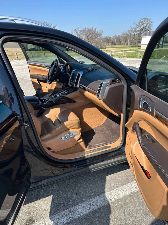 2012 Porsche 958 Cayenne Turbo - Image 6 of 6