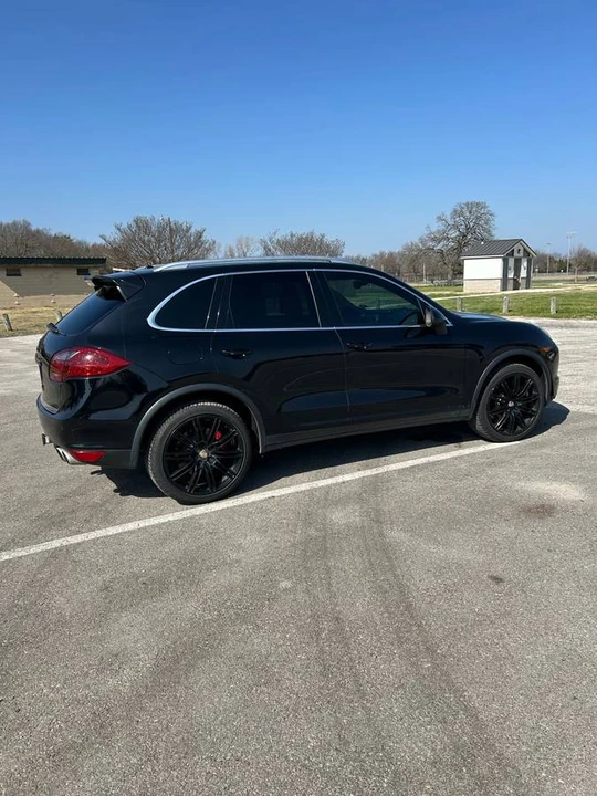 2012 Porsche 958 Cayenne Turbo - Image 2 of 6