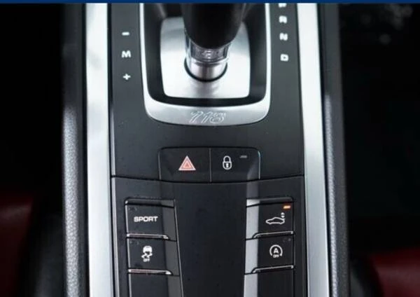 2018 Porsche 718 Cayman - Image 19 of 21