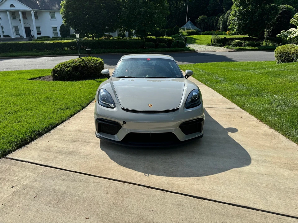 2020 Porsche 718 Cayman GT4 - Image 2 of 14