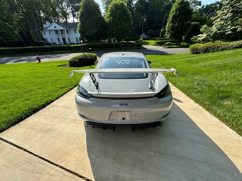 2020 Porsche 718 Cayman GT4 - Image 10 of 14