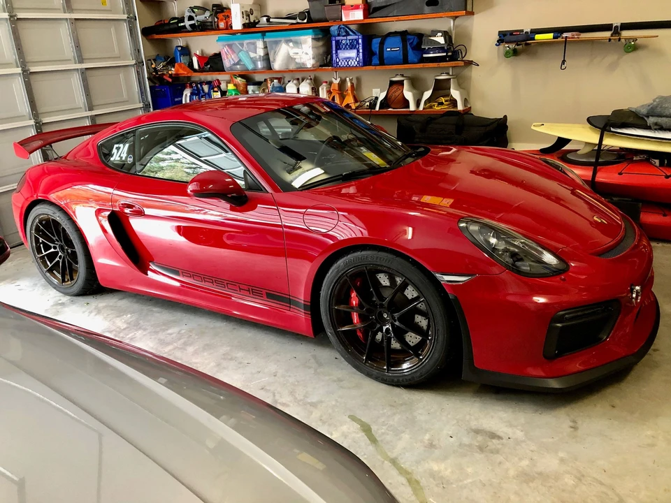 2016 Porsche 981 Cayman GT4 - Image 2 of 12