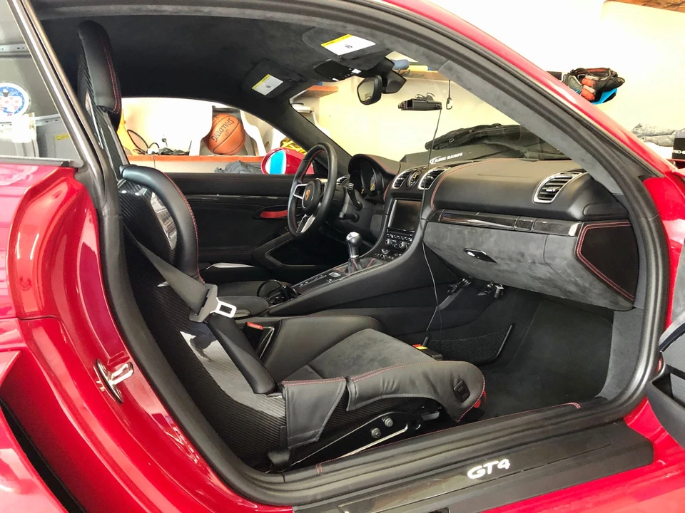 2016 Porsche 981 Cayman GT4 - Image 9 of 12