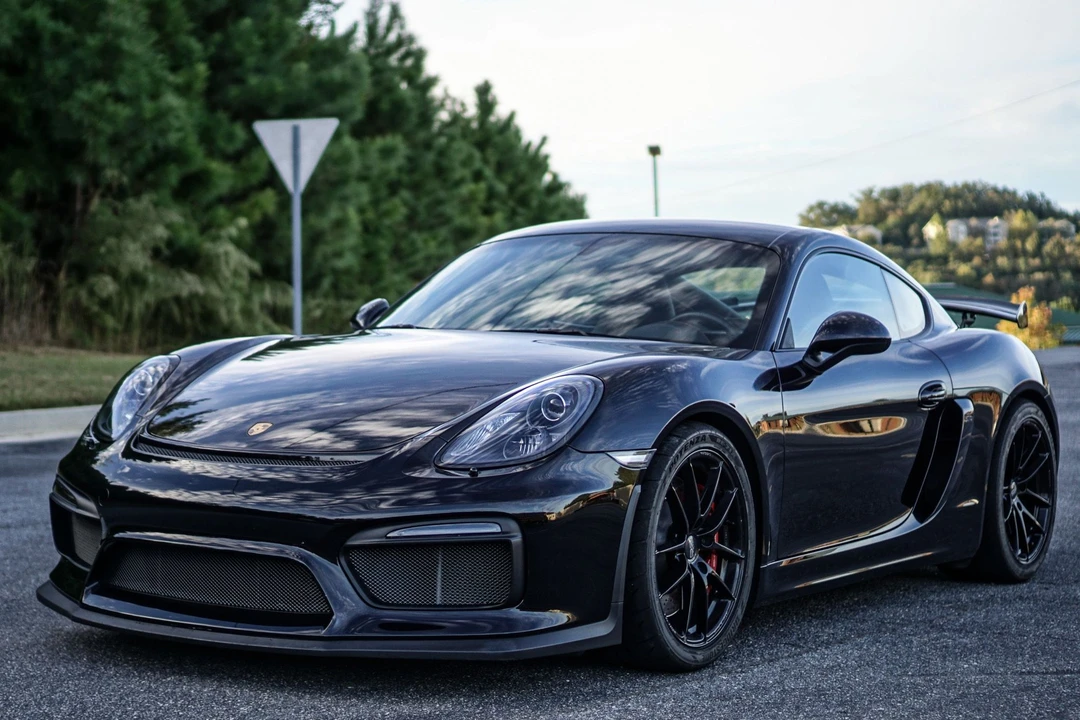 2016 Porsche 981 Cayman GT4 - Image 4 of 25