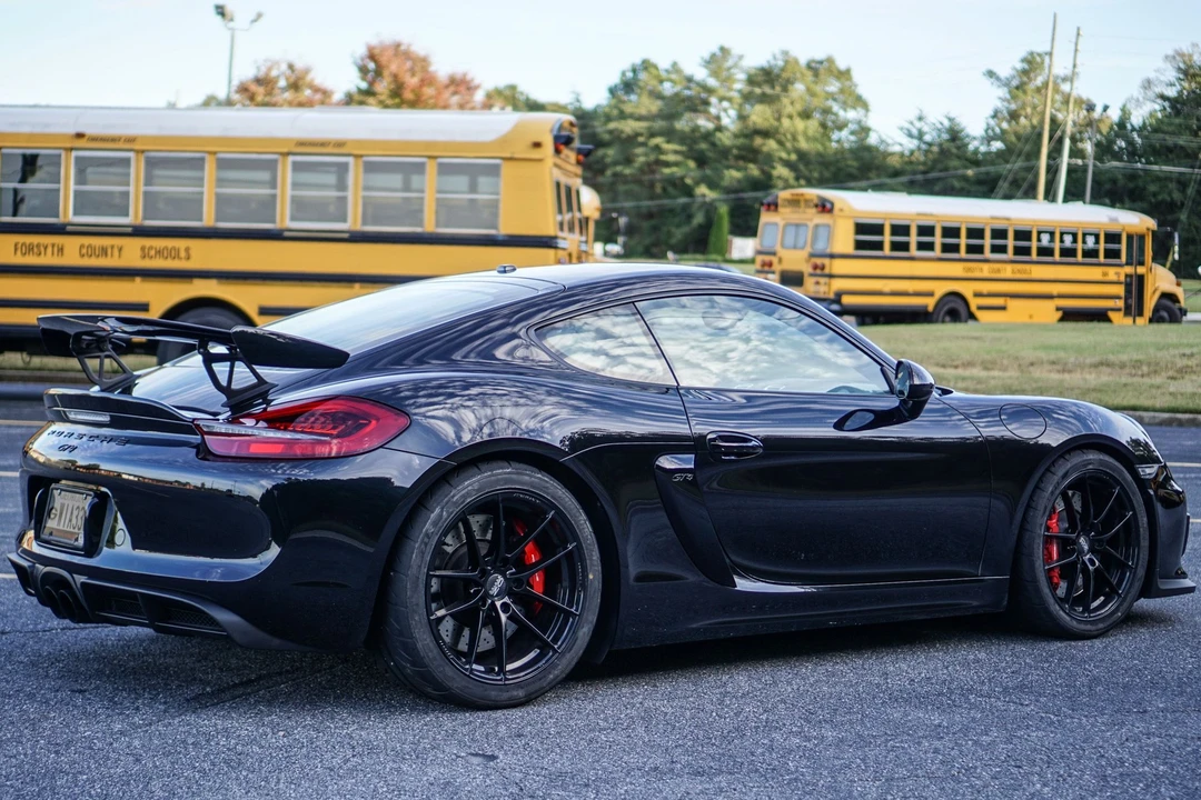 2016 Porsche 981 Cayman GT4 - Image 8 of 25