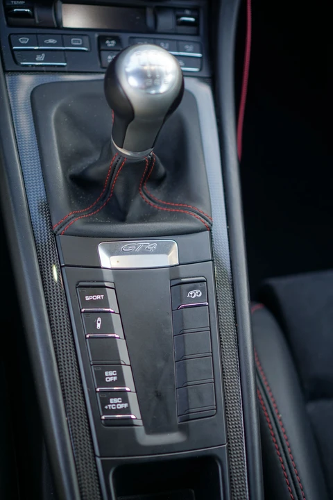 2016 Porsche 981 Cayman GT4 - Image 16 of 25
