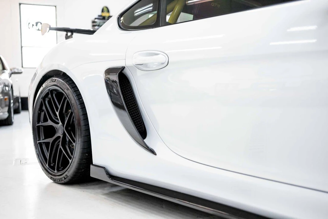 2016 Porsche 981 Cayman GT4 - Image 7 of 31