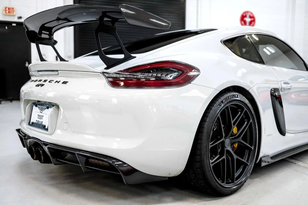 2016 Porsche 981 Cayman GT4 - Image 15 of 31