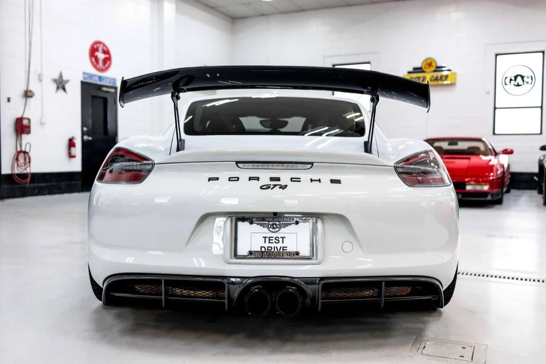 2016 Porsche 981 Cayman GT4 - Image 22 of 31