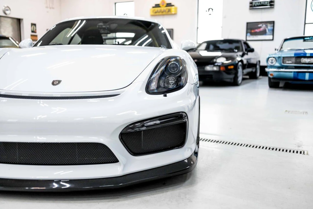 2016 Porsche 981 Cayman GT4 - Image 19 of 31