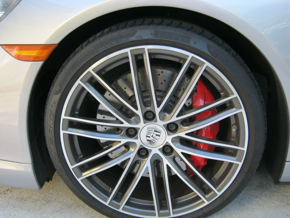 2017 Porsche 991 Turbo - Image 14 of 31