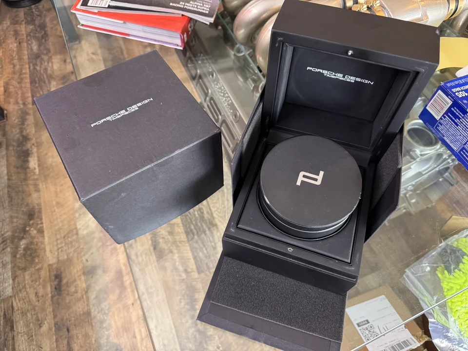 Porsche - Image 19 of 22