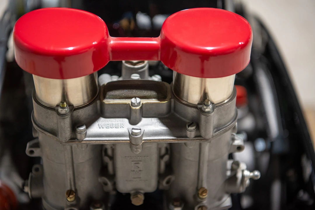 Parts & Memorabilia Engines - Image 27 of 31