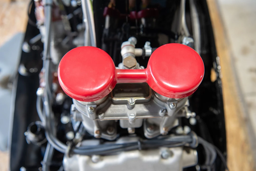 Parts & Memorabilia Engines - Image 26 of 31