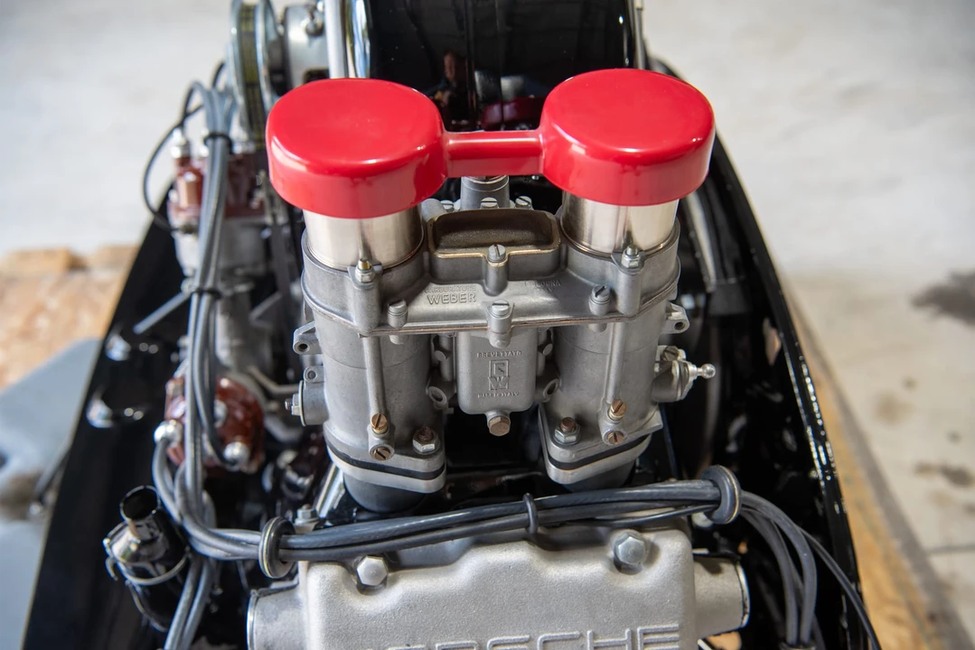 Parts & Memorabilia Engines - Image 25 of 31