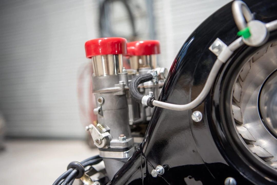 Parts & Memorabilia Engines - Image 29 of 31