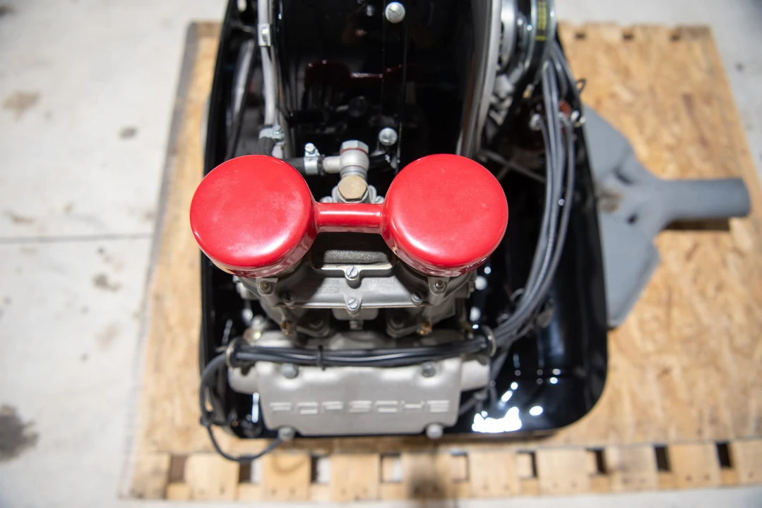 Parts & Memorabilia Engines - Image 13 of 31