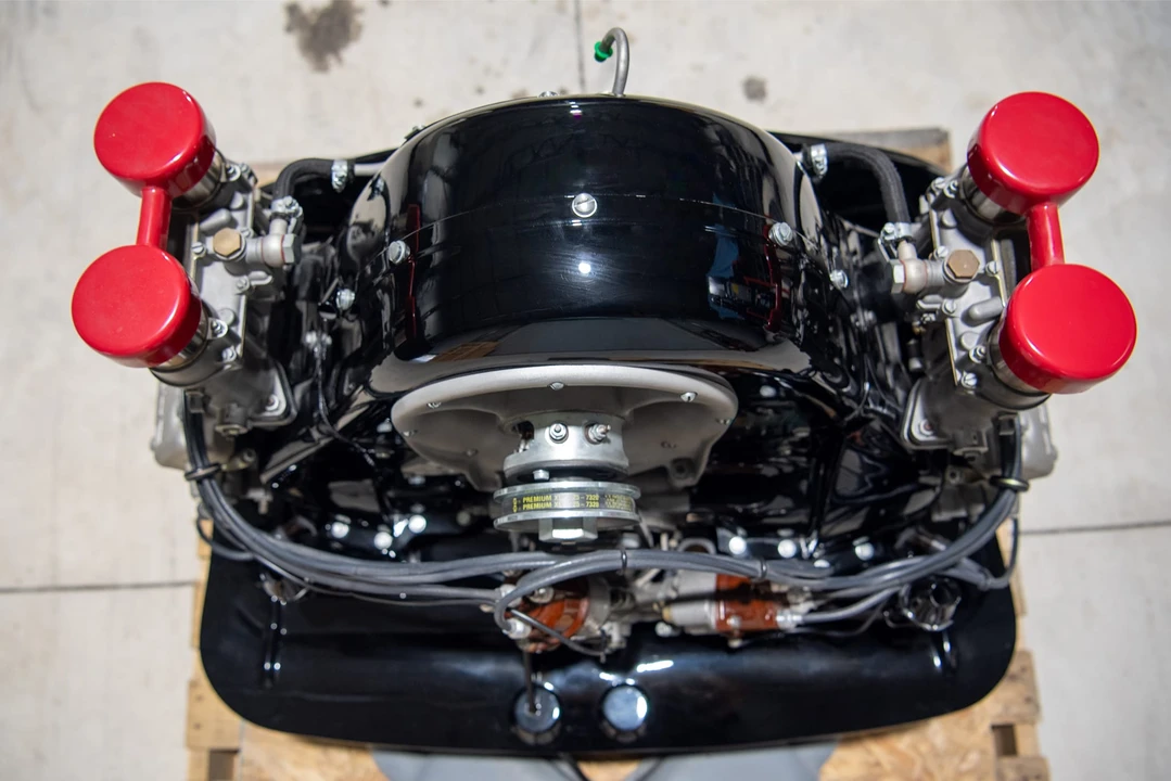 Parts & Memorabilia Engines - Image 9 of 31